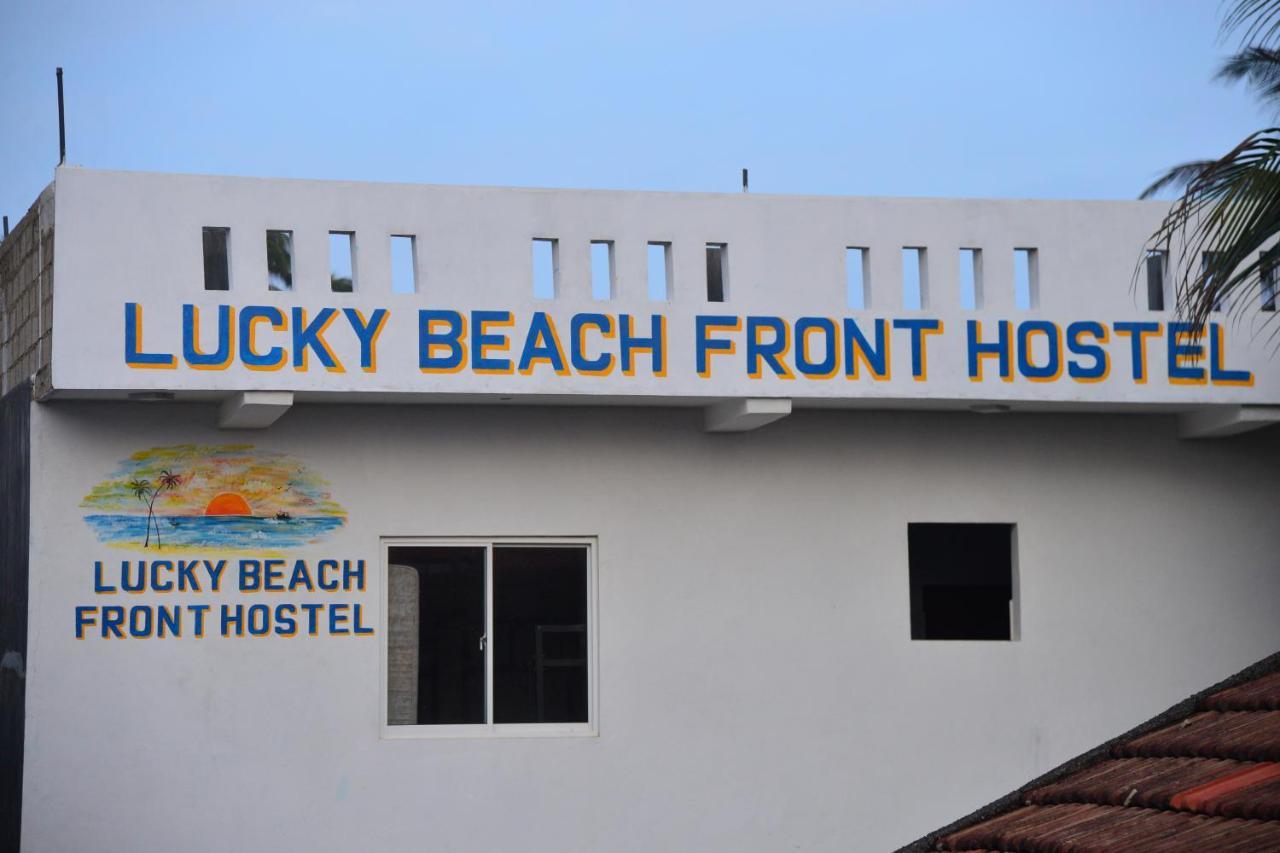 היקדואה Lucky Beach Front Hostel מראה חיצוני תמונה